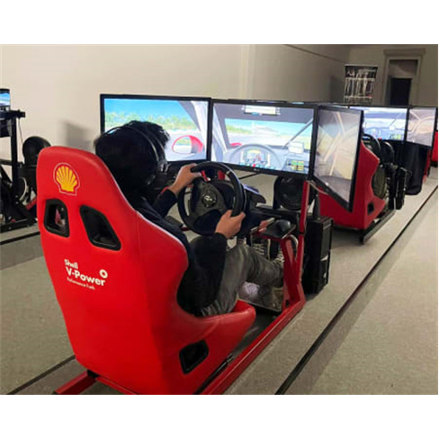 Desafia a Adrenalina em Lisboa! Condução no Autódromo Virtual: 2 Horas a Fund
